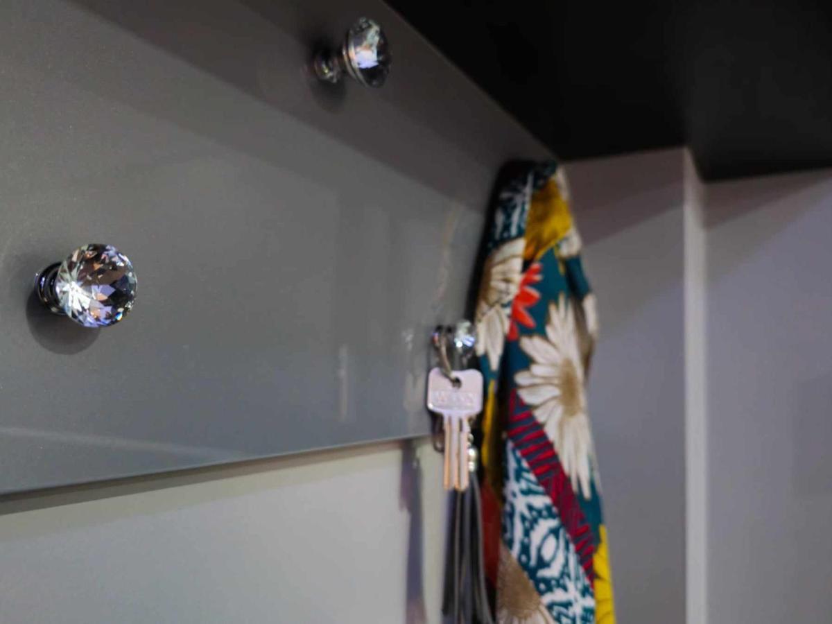 Apartament W Centrum Miasta Z Balkonem Jastrzębie Zdrój Buitenkant foto