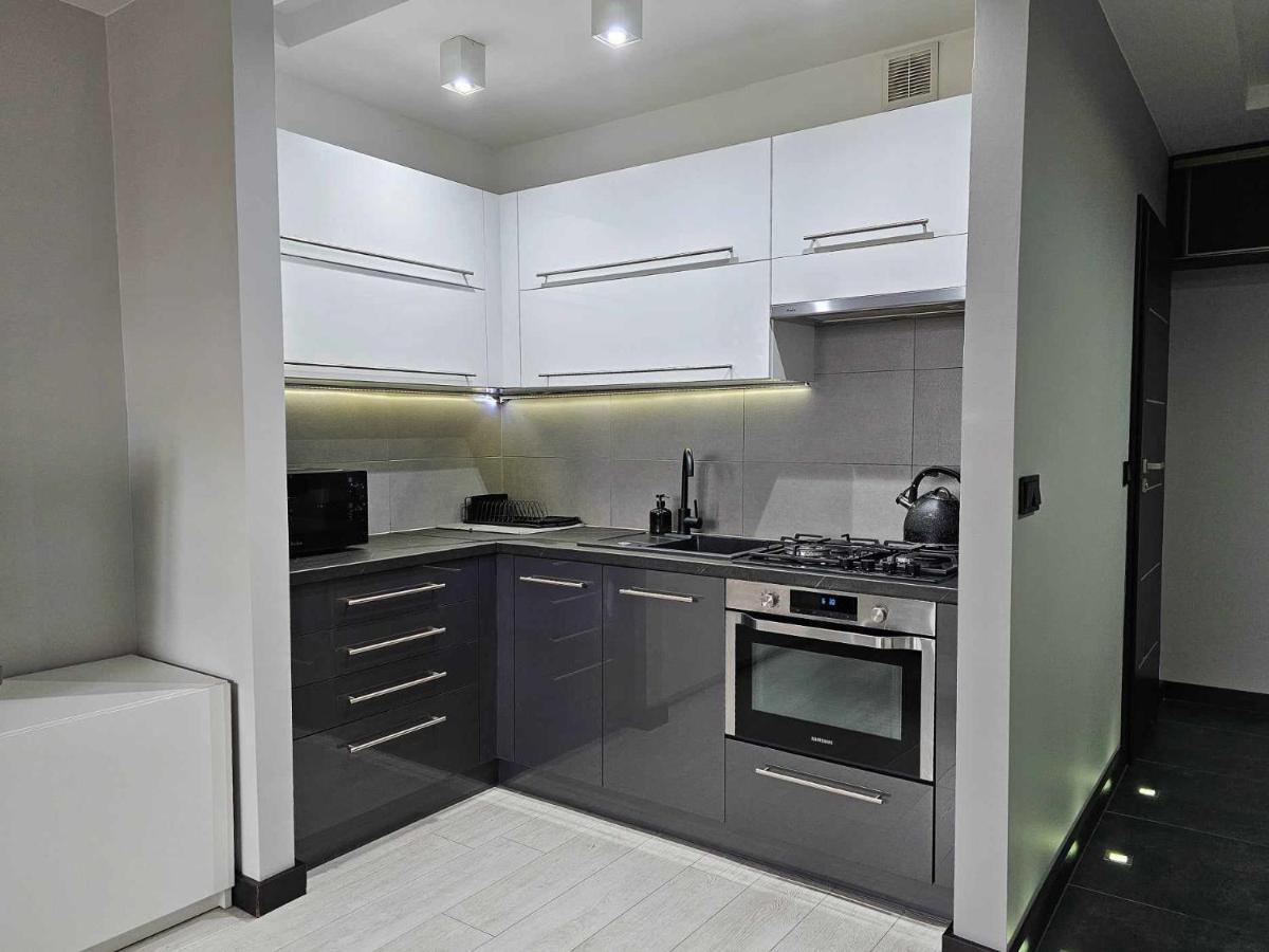 Apartament W Centrum Miasta Z Balkonem Jastrzębie Zdrój Buitenkant foto